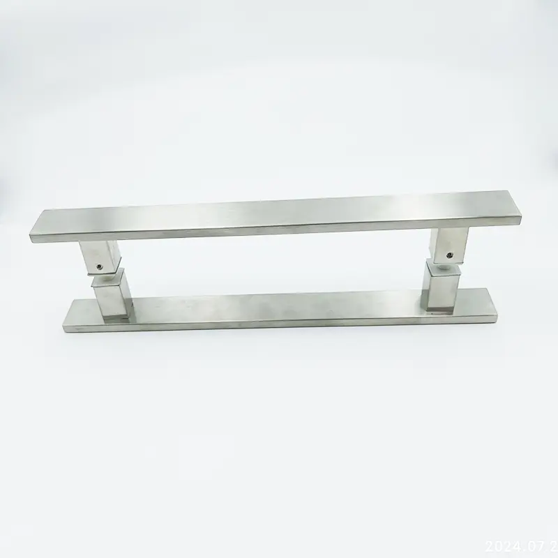 KT-1151 Glass Pulls.jpg